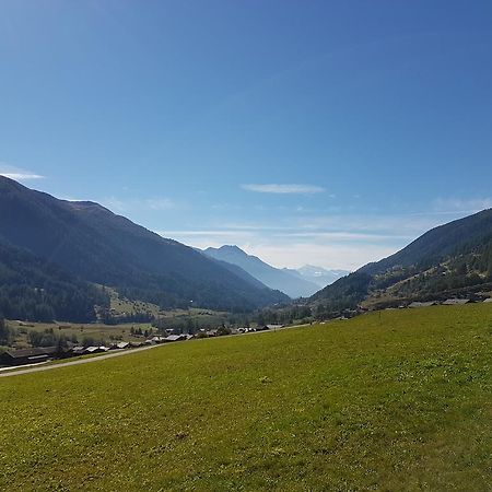 Chalet Daheim Reckingen Bagian luar foto