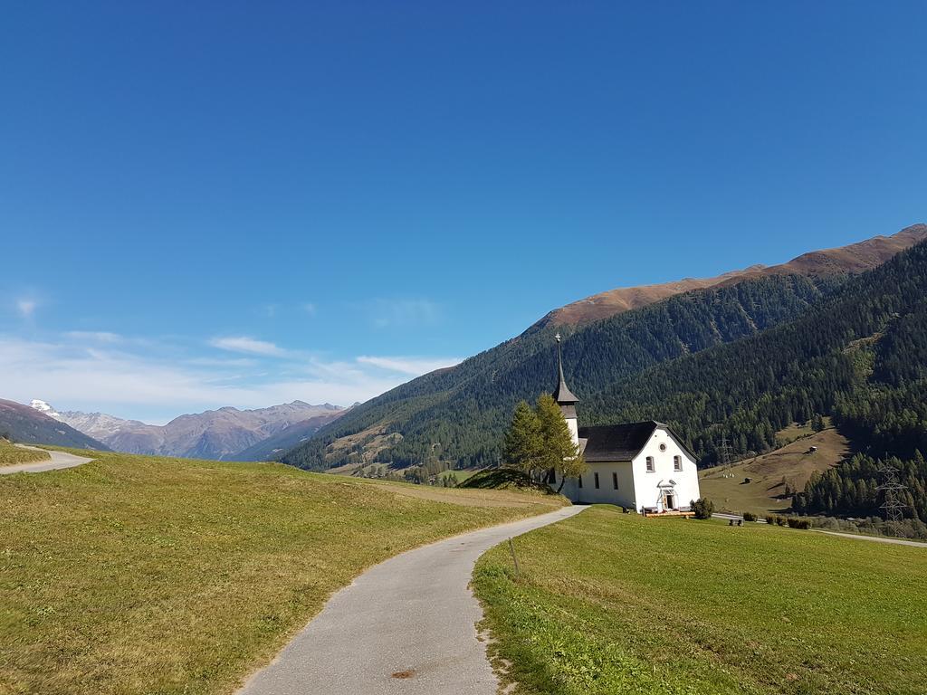 Chalet Daheim Reckingen Bagian luar foto