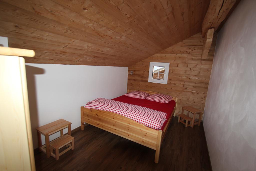 Chalet Daheim Reckingen Bagian luar foto