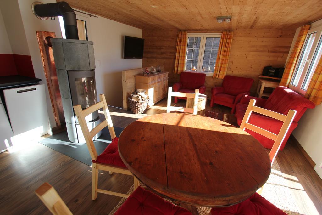 Chalet Daheim Reckingen Bagian luar foto