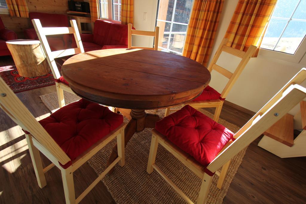 Chalet Daheim Reckingen Bagian luar foto